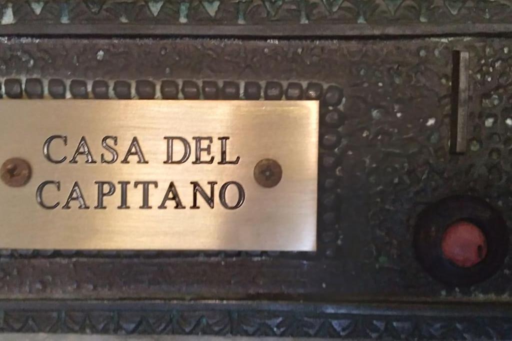 Casa Del Capitano Bed & Breakfast เนเปิลส์ ภายนอก รูปภาพ